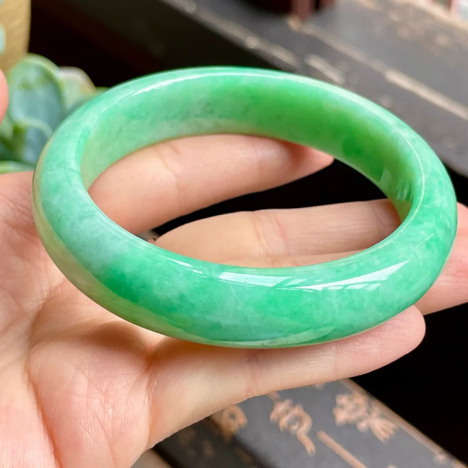 翡翠A货手镯实物